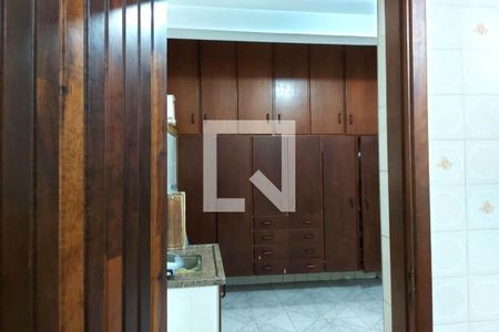 Casa à venda com 2 quartos, 179m² em Vila Claudio, Santo André