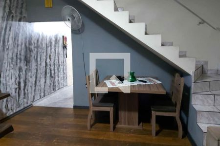 Casa à venda com 2 quartos, 179m² em Vila Claudio, Santo André