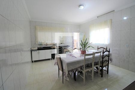 Casa à venda com 3 quartos, 164m² em Vila Guarará, Santo André