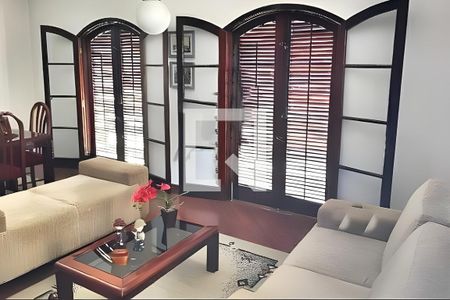 Casa à venda com 3 quartos, 240m² em Jardim Bela Vista, Santo André