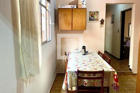 Casa à venda com 3 quartos, 300m² em Vila Camilópolis, Santo André