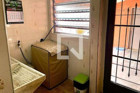 Casa à venda com 3 quartos, 300m² em Vila Camilópolis, Santo André