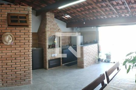 Apartamento à venda com 2 quartos, 131m² em Vila Lucinda, Santo André