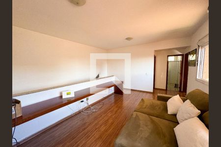 Sala 2 de casa à venda com 3 quartos, 300m² em Tirol, Contagem