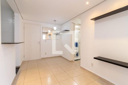 Sala de apartamento à venda com 2 quartos, 100m² em Vila 31 de Março, Campinas