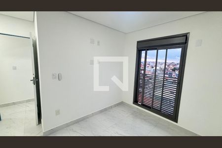 Suíte de apartamento à venda com 2 quartos, 112m² em Jardim do Estádio, Santo André