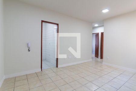 Apartamento à venda com 3 quartos, 77m² em Santa Efigênia, Belo Horizonte