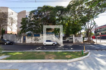 Apartamento à venda com 3 quartos, 77m² em Santa Efigênia, Belo Horizonte