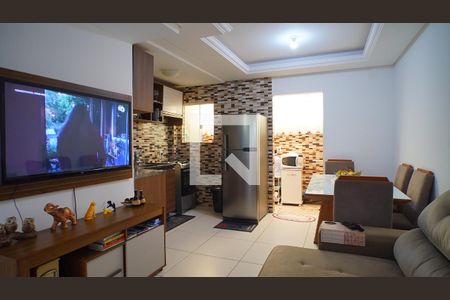 Sala de casa de condomínio para alugar com 2 quartos, 71m² em Ingleses Norte, Florianópolis