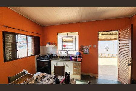 Sala/Cozinha de casa à venda com 1 quarto, 250m² em Jardim America Iii, Várzea Paulista