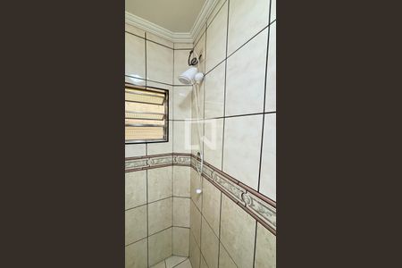 Banheiro de casa à venda com 2 quartos, 127m² em Vila Vitória, Santo André
