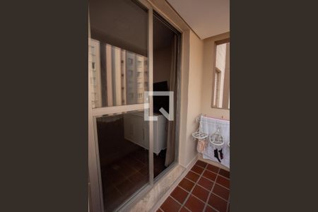 Sacada/Sala de apartamento à venda com 2 quartos, 63m² em Vila Santa Maria, São Paulo