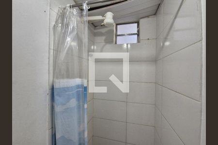 Banheiro de kitnet/studio para alugar com 1 quarto, 30m² em Jacarepaguá, Rio de Janeiro