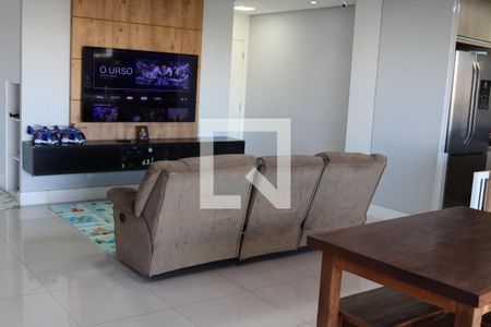 Sala de apartamento à venda com 3 quartos, 119m² em Jardim Tupanci, Barueri