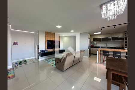 Sala de apartamento à venda com 3 quartos, 119m² em Jardim Tupanci, Barueri