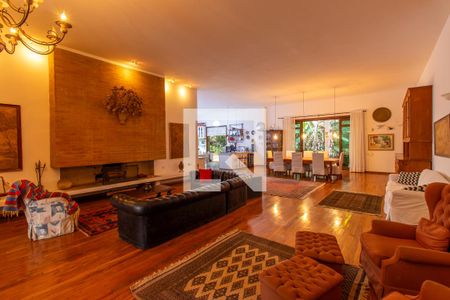 Sala de casa para alugar com 3 quartos, 700m² em Jardim Ipes, Cotia