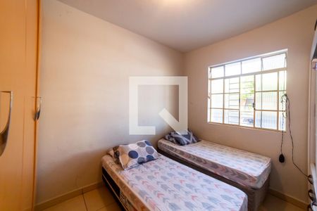 Quarto 1 de casa para alugar com 5 quartos, 732m² em Cachoeirinha, Belo Horizonte