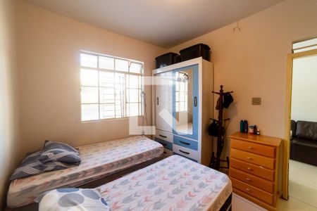 Quarto 1 de casa para alugar com 5 quartos, 732m² em Cachoeirinha, Belo Horizonte