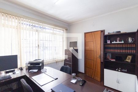 Escritório de casa para alugar com 3 quartos, 500m² em Km 18, Osasco