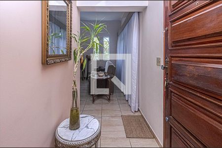 Hall do Piso de casa à venda com 4 quartos, 300m² em Jardim da Saúde, São Paulo