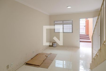 Sala de casa para alugar com 2 quartos, 150m² em Jardim Gopouva, Guarulhos