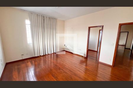 Sala de casa para alugar com 5 quartos, 508m² em Concórdia, Belo Horizonte