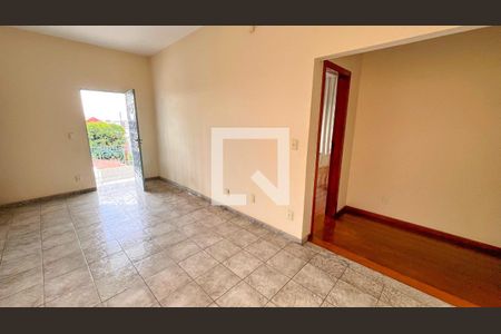Sala de casa para alugar com 5 quartos, 508m² em Concórdia, Belo Horizonte