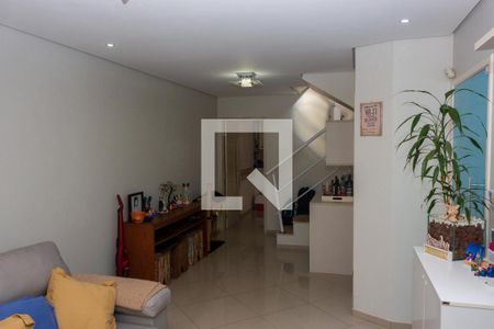Sala de casa para alugar com 3 quartos, 158m² em Vila Arriete, São Paulo