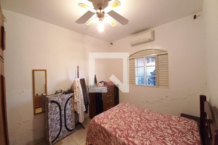 Quarto 1 de casa à venda com 3 quartos, 220m² em Vila Mimosa, Campinas