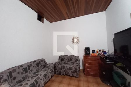 Sala de TV de casa à venda com 3 quartos, 220m² em Vila Mimosa, Campinas