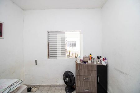 Quarto 2 de casa à venda com 2 quartos, 250m² em Vila Sabrina, São Paulo
