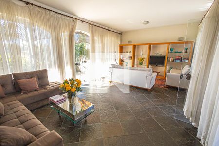 Sala de casa à venda com 4 quartos, 2000m² em Bandeirantes (pampulha), Belo Horizonte