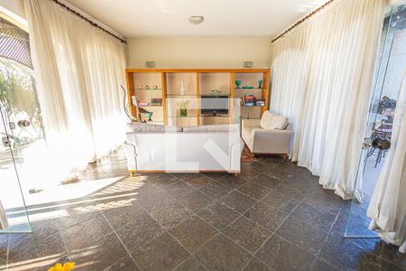 Sala de casa à venda com 4 quartos, 2000m² em Bandeirantes (pampulha), Belo Horizonte