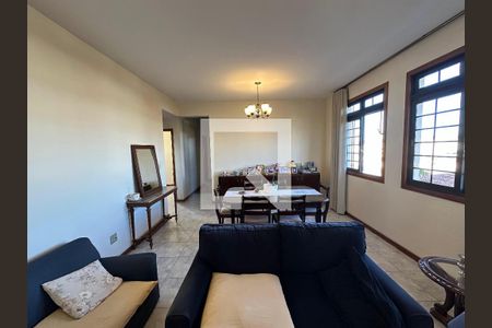 Casa à venda com 3 quartos, 270m² em Pedro II, Belo Horizonte