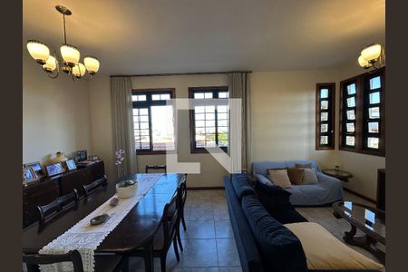 Casa à venda com 3 quartos, 270m² em Pedro II, Belo Horizonte