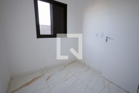 Quarto de apartamento à venda com 2 quartos, 45m² em Parque Erasmo Assunção, Santo André