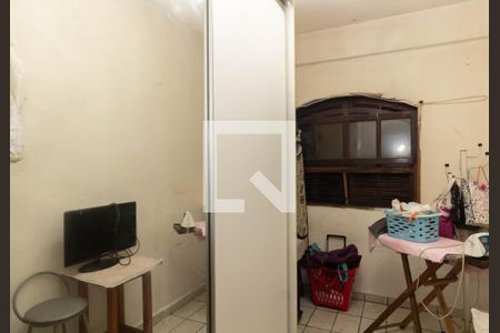 Quarto 1 de casa à venda com 3 quartos, 120m² em Conjunto Habitacional A. E. Carvalho, São Paulo