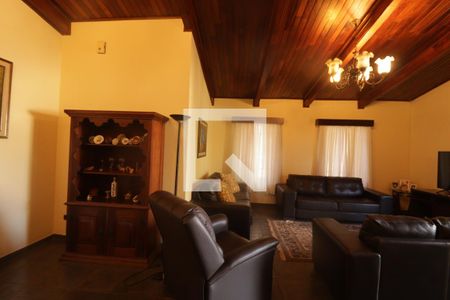 Sala de casa à venda com 4 quartos, 300m² em Jardim Paulista I, Jundiaí