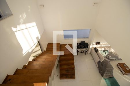 Escada de casa de condomínio à venda com 3 quartos, 350m² em Vargem Pequena, Rio de Janeiro