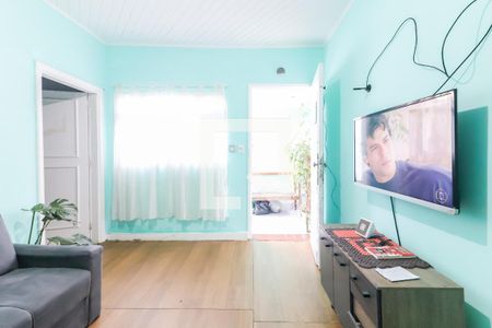 Sala de casa à venda com 3 quartos, 130m² em Jardim Maria Luiza, São Paulo