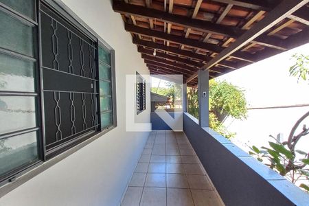 Varanda da sala de casa para alugar com 3 quartos, 140m² em Jardim Santa Amalia, Campinas