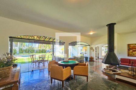 Sala de casa de condomínio para alugar com 5 quartos, 2100m² em Jardim Acapulco, Guarujá