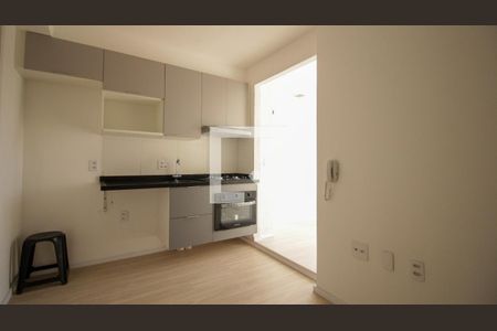 Sala/Cozinha de apartamento para alugar com 2 quartos, 29m² em Vila Santa Clara, São Paulo