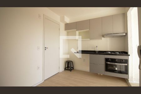 Sala/Cozinha de apartamento para alugar com 2 quartos, 29m² em Vila Santa Clara, São Paulo