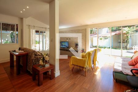 Sala de casa para alugar com 4 quartos, 285m² em Itanhangá, Rio de Janeiro