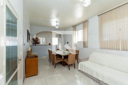 Sala de casa à venda com 3 quartos, 380m² em Camargos, Belo Horizonte