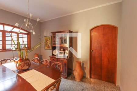 Sala de casa à venda com 4 quartos, 321m² em Jardim do Lago, Jundiaí