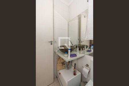 Banheiro da Suíte de apartamento para alugar com 3 quartos, 72m² em Vila Sao Francisco, Hortolândia