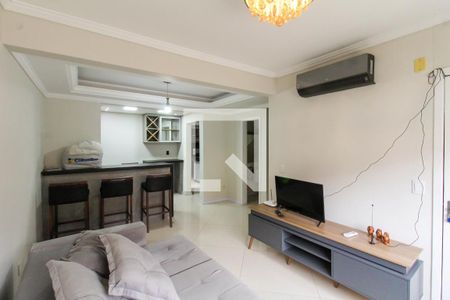 Sala de casa de condomínio à venda com 3 quartos, 120m² em Mato Grande, Canoas