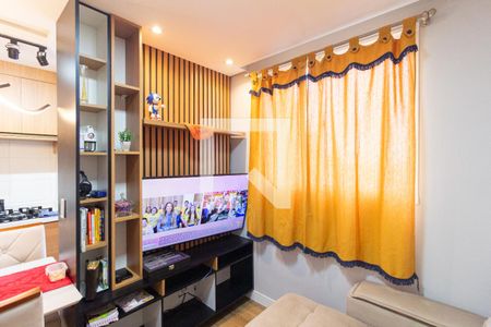 Sala de apartamento para alugar com 2 quartos, 40m² em Vila da Oportunidade, Carapicuíba